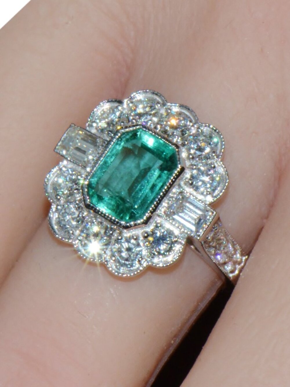 GIA Certified 2.53CT Natural Zambian Emerald Diamond Halo Milgrain 18K Gold Ring